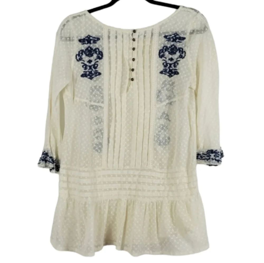 FREE PEOPLE Peplum White Lace Top Blue Embroidery Size Small - Picture 4 of 9